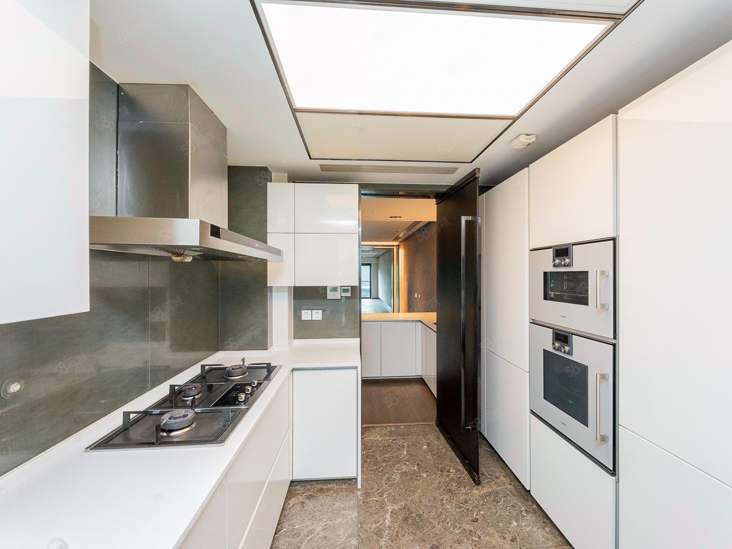 萬柳書院3室2廳2衛(wèi)218.38㎡南北5900萬