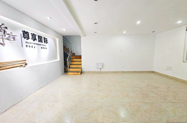 亿力秀山5室2厅203.42㎡318万二手房图片