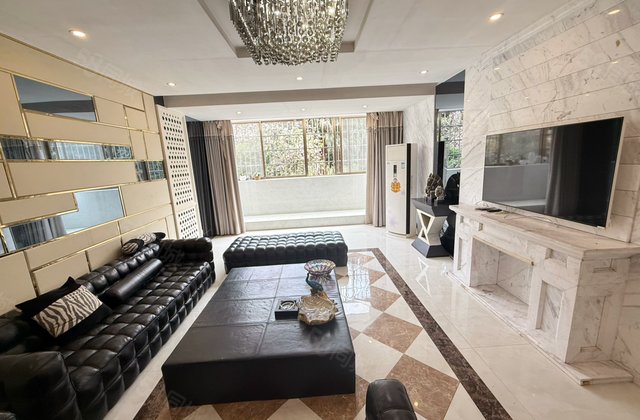 南亚濠庭4室2厅173㎡78万二手房图片