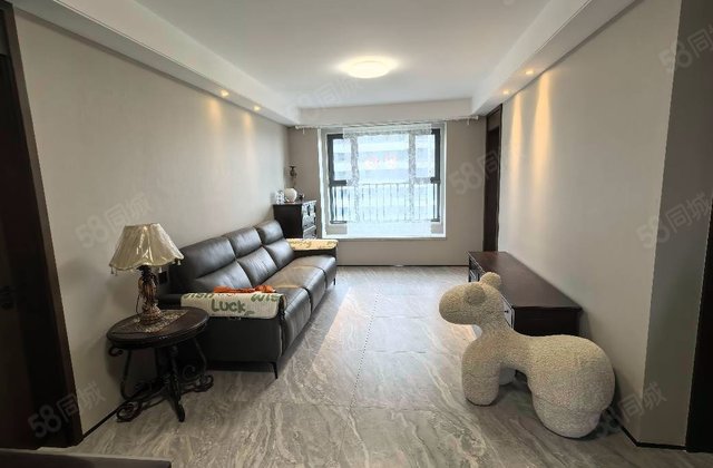 明月听蘭3室1厅97.29㎡465万二手房图片