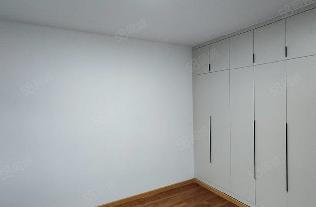 金鼎 五星百货旁 东昌中学！五交化家属院中层三室！免大税带储