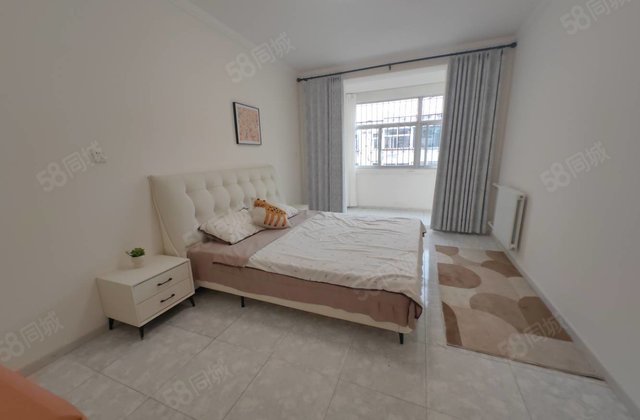 三中南邻单位家属院140平 精装修三室两厅两卫仅售89.9万