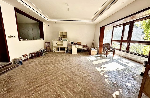 脑科医院附近！双拼别墅！怡苑村！12！一楼带卧室！免大税！