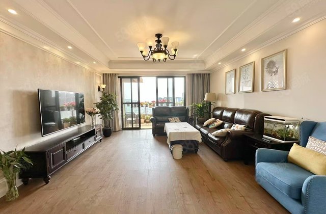 保利心语上府4室2厅186㎡550万二手房图片