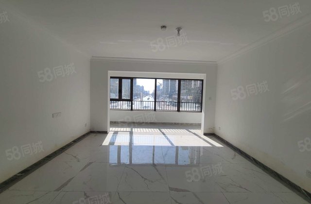 碧桂园国岳府次新房好户型 小高层 带车位，随时可以看房