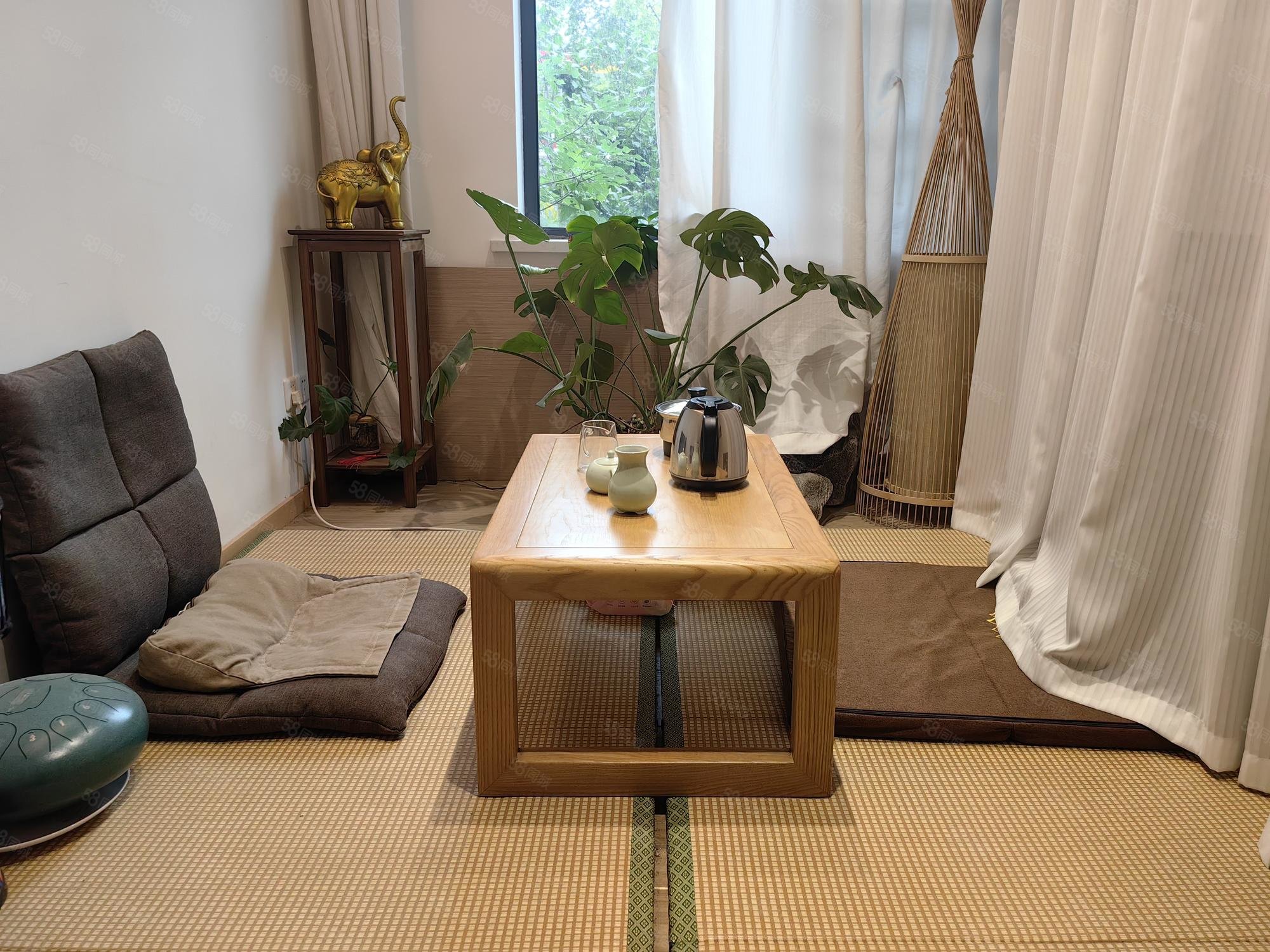 东宸花园3室2厅2卫128㎡南北78万