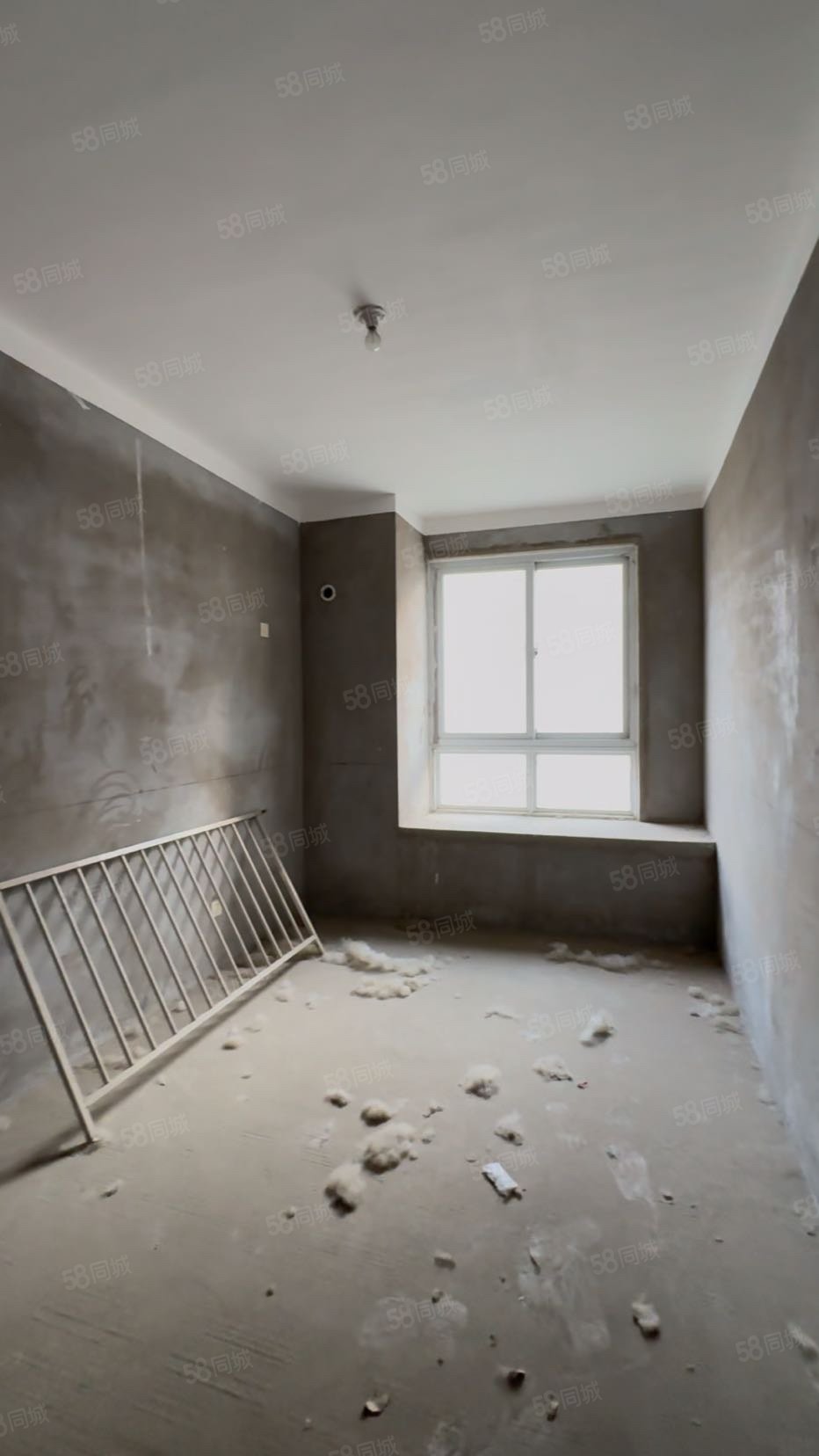 中海国际花园3室2厅1卫94.84㎡南北28.6万