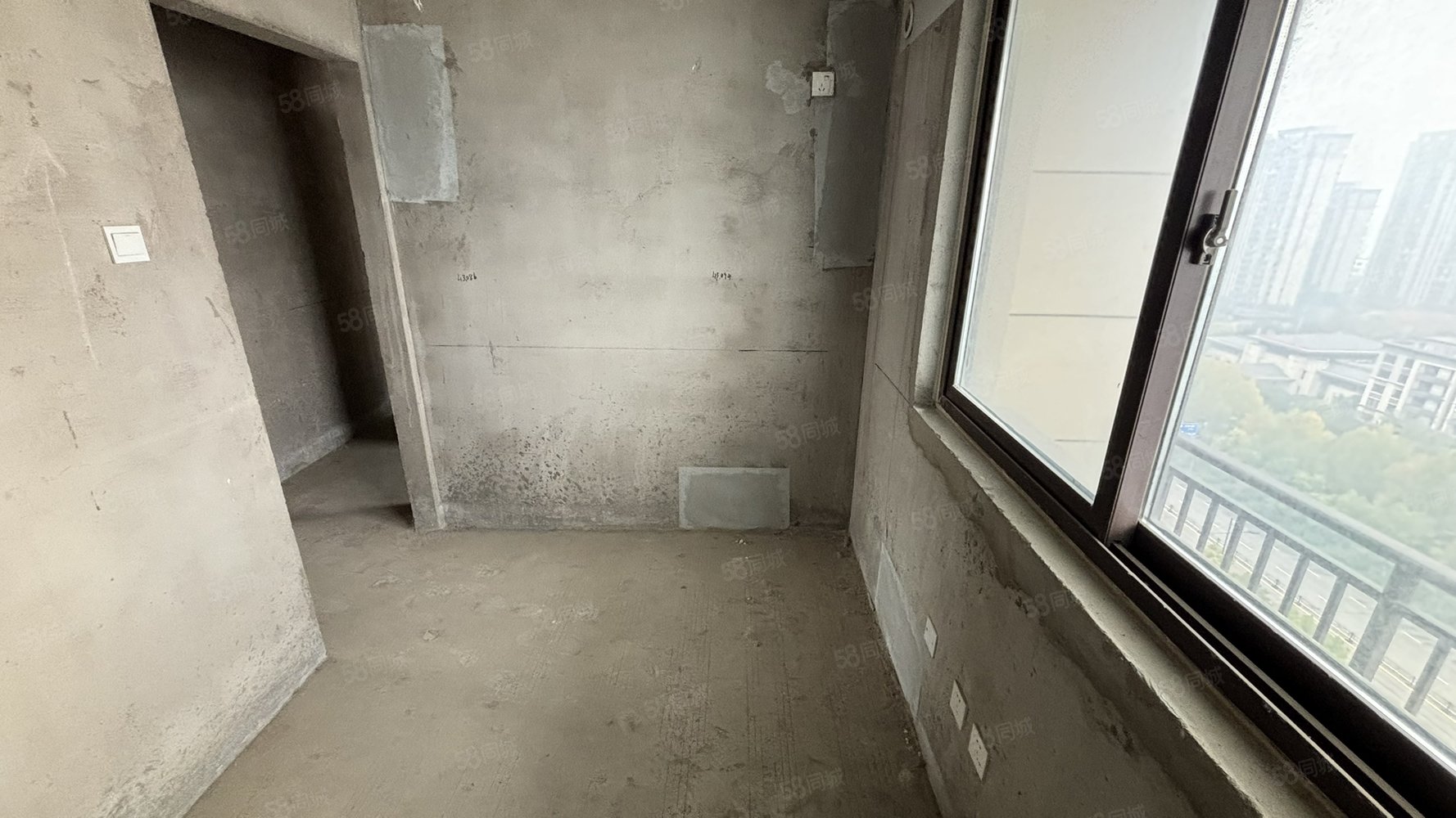 和顺静天府3室2厅2卫124㎡南北62万