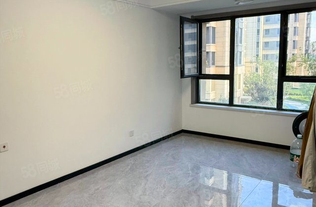 华侨城欢乐莲泉3室2厅115㎡48万二手房图片