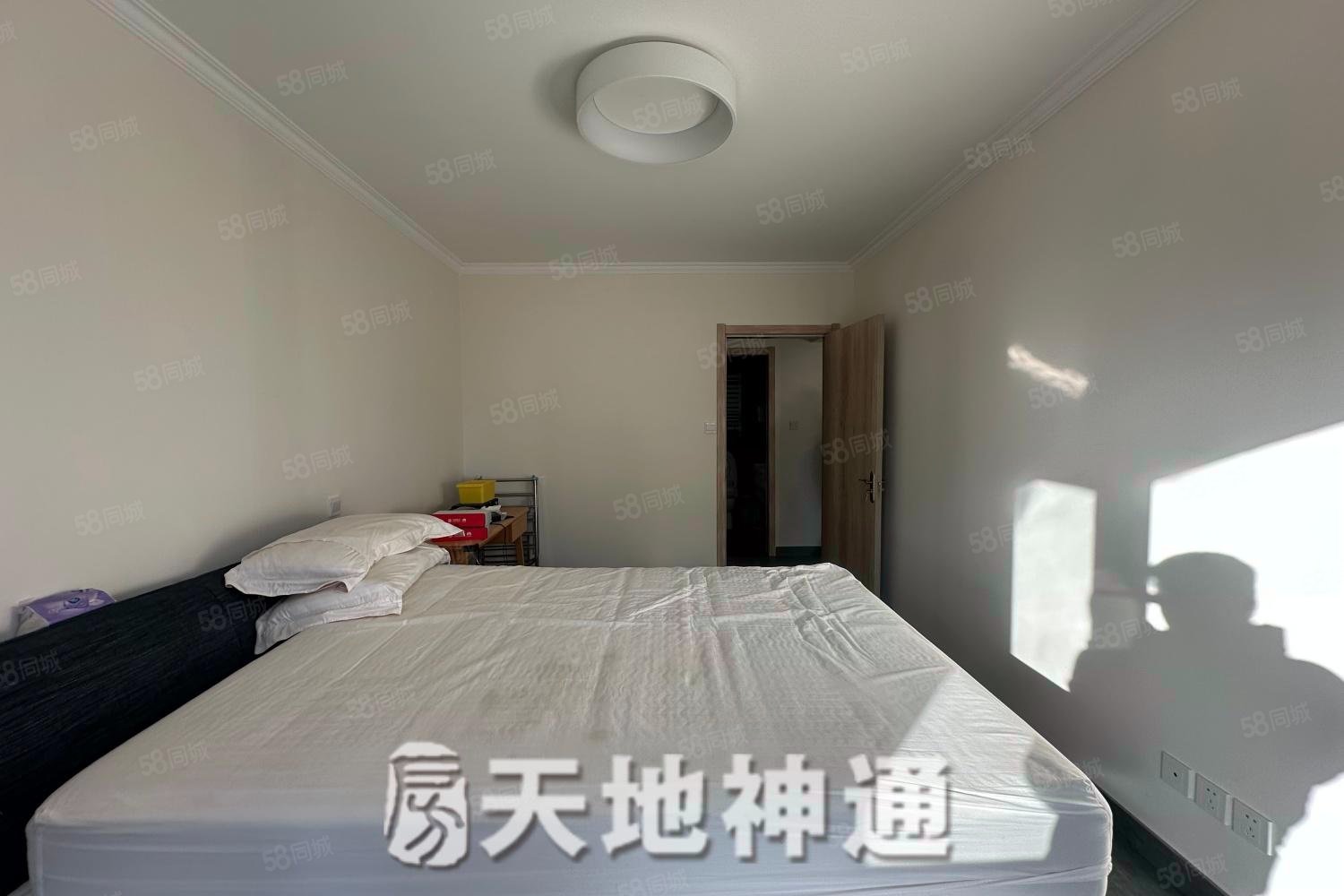 雁棲一品園(A區(qū))1室1廳1衛(wèi)79.32㎡南135萬