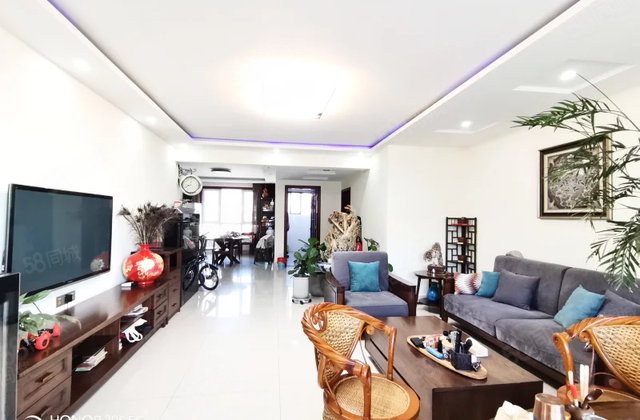 城市主人大平层 观湖景   楼层 精装地暖房