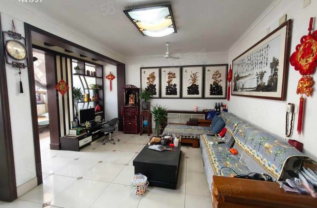 文轩总校 公安局家属院3楼 3室2厅 户型方正 南北通透