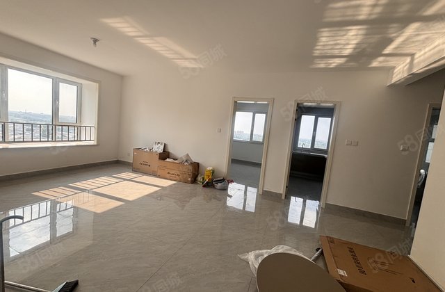 万达北 水城悦府 明星兰庭 电梯边户 送储藏室 精装交付