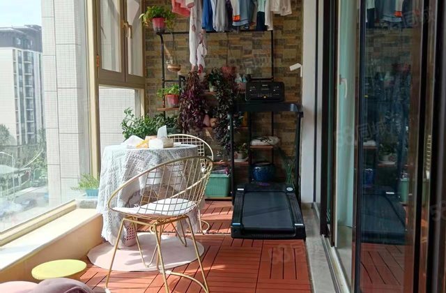 保利狮子湖银杏郡4室2厅137.66㎡165万二手房图片