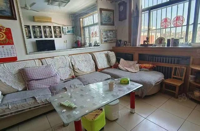 老文轩，外国语一中龙山北区柳园办事处家属院60万三室