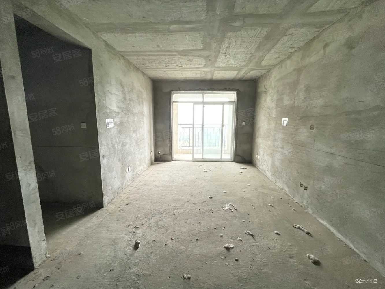 中南世纪城3室2厅1卫87.57㎡南28万