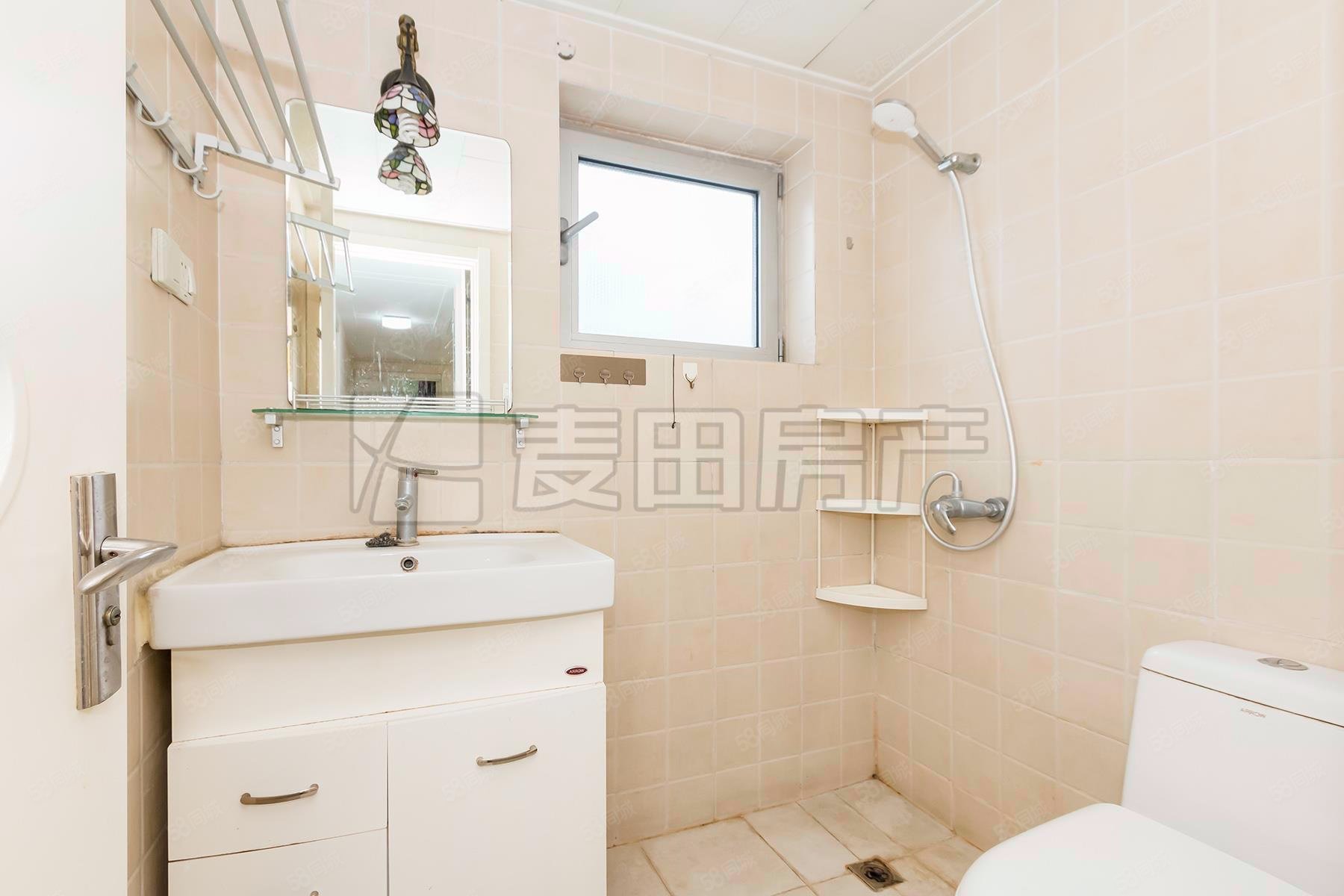 領秀新硅谷CD區(qū)3室2廳2衛(wèi)99.66㎡南北750萬