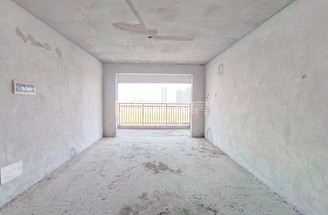 金茂新城4室2厅136㎡68万二手房图片