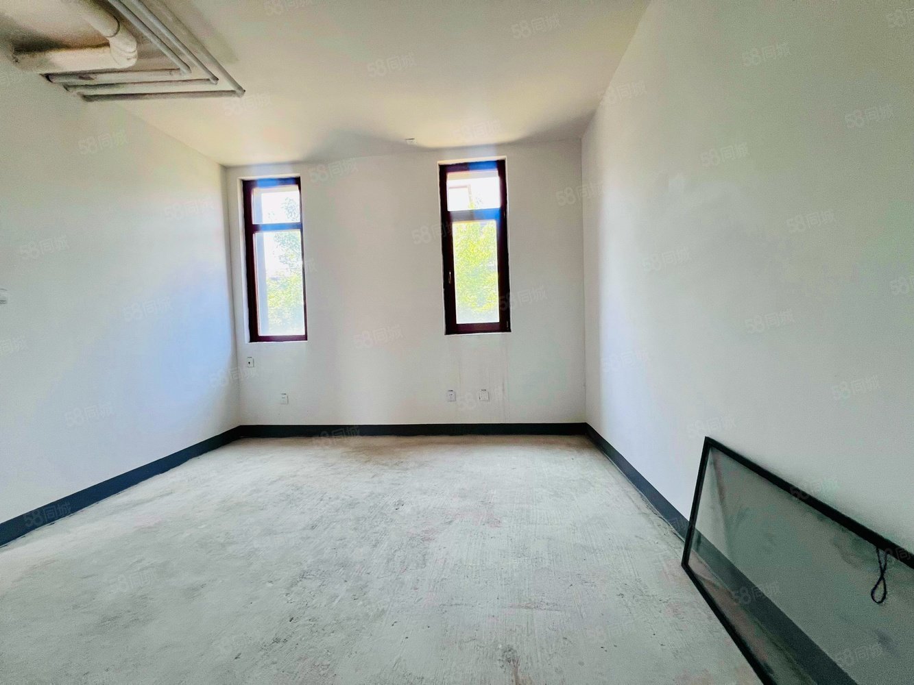 億城燕西華府(別墅)9室4廳8衛(wèi)596㎡南北2200萬