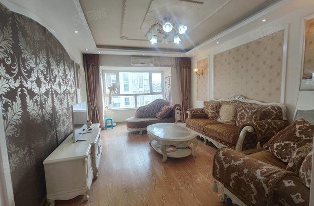 房东外地发展！急售！紧邻七中！送车位！送储！还送装修！