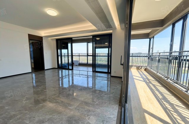 越秀湘江星汇城(三期)4室2厅249㎡252.8万二手房图片