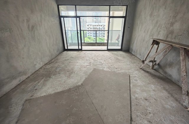 俊景万和城5室2厅132.79㎡85.8万二手房图片