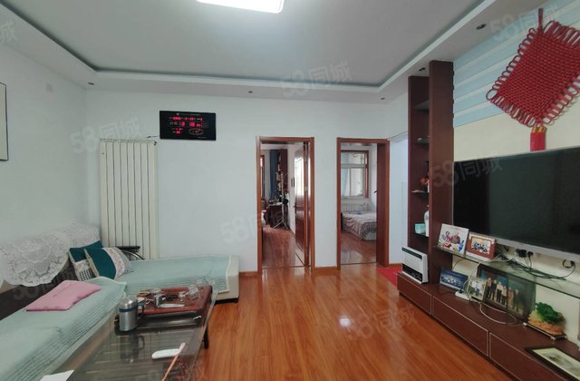 阳光        省花园小区 二楼 隔三室 可按揭