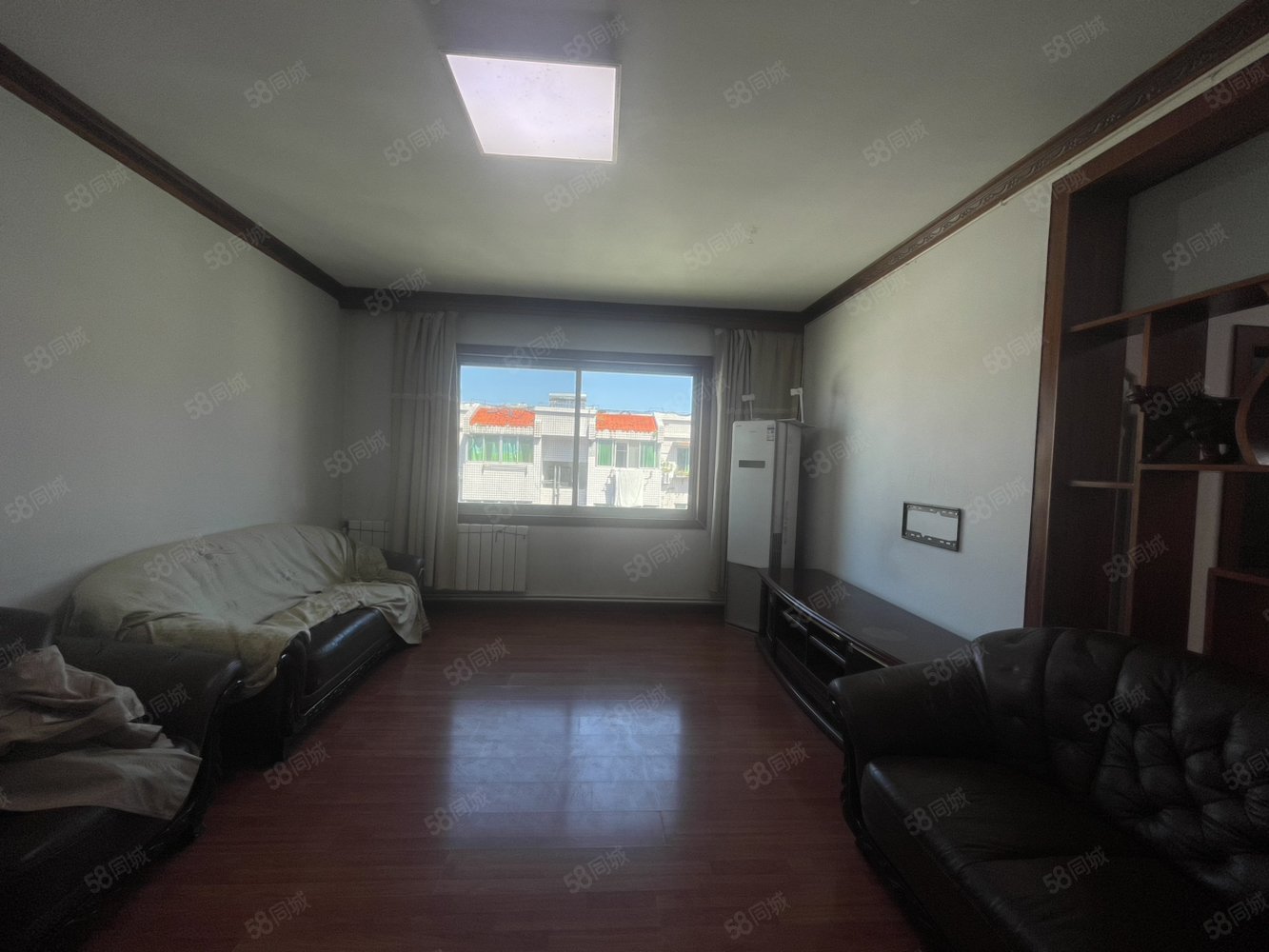 园丁小区3室2厅1卫100㎡南北45万