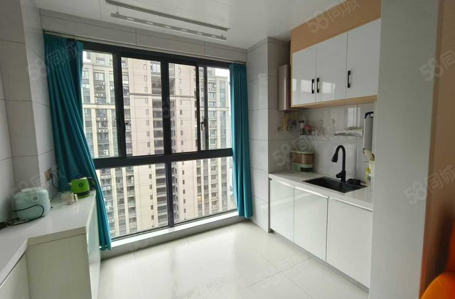 融湾新天地1室1厅40㎡25.2万二手房图片