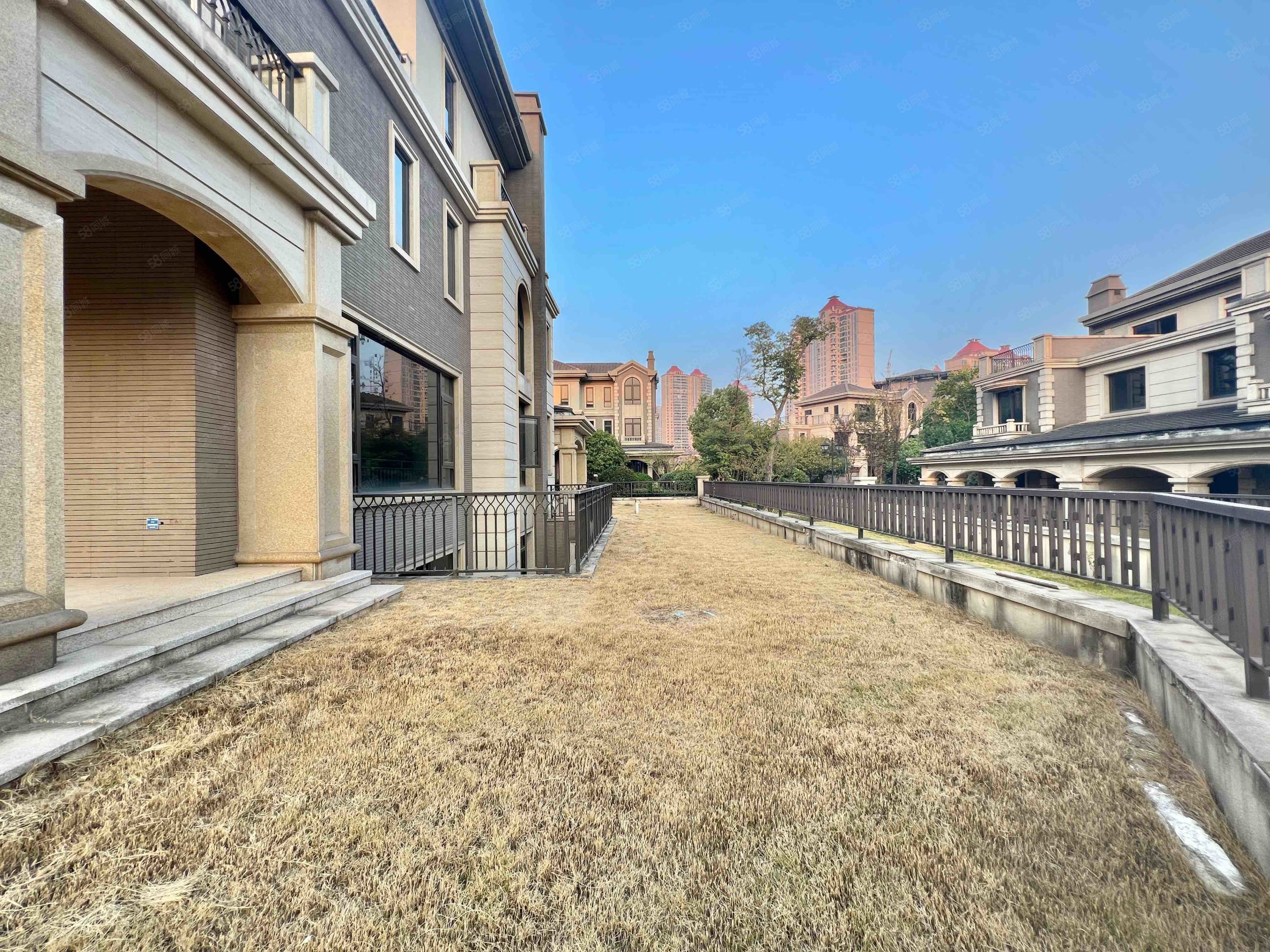 带300平院子,湘水湾,双拼别墅,随时可以看房,晋合湘水湾(别墅)-株洲58