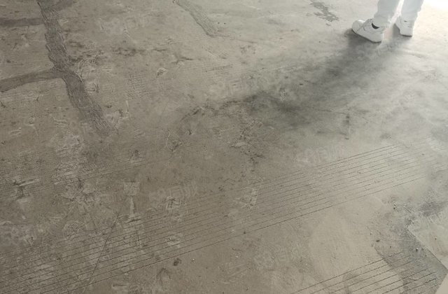 融创九天一城3室2厅110㎡63万二手房图片