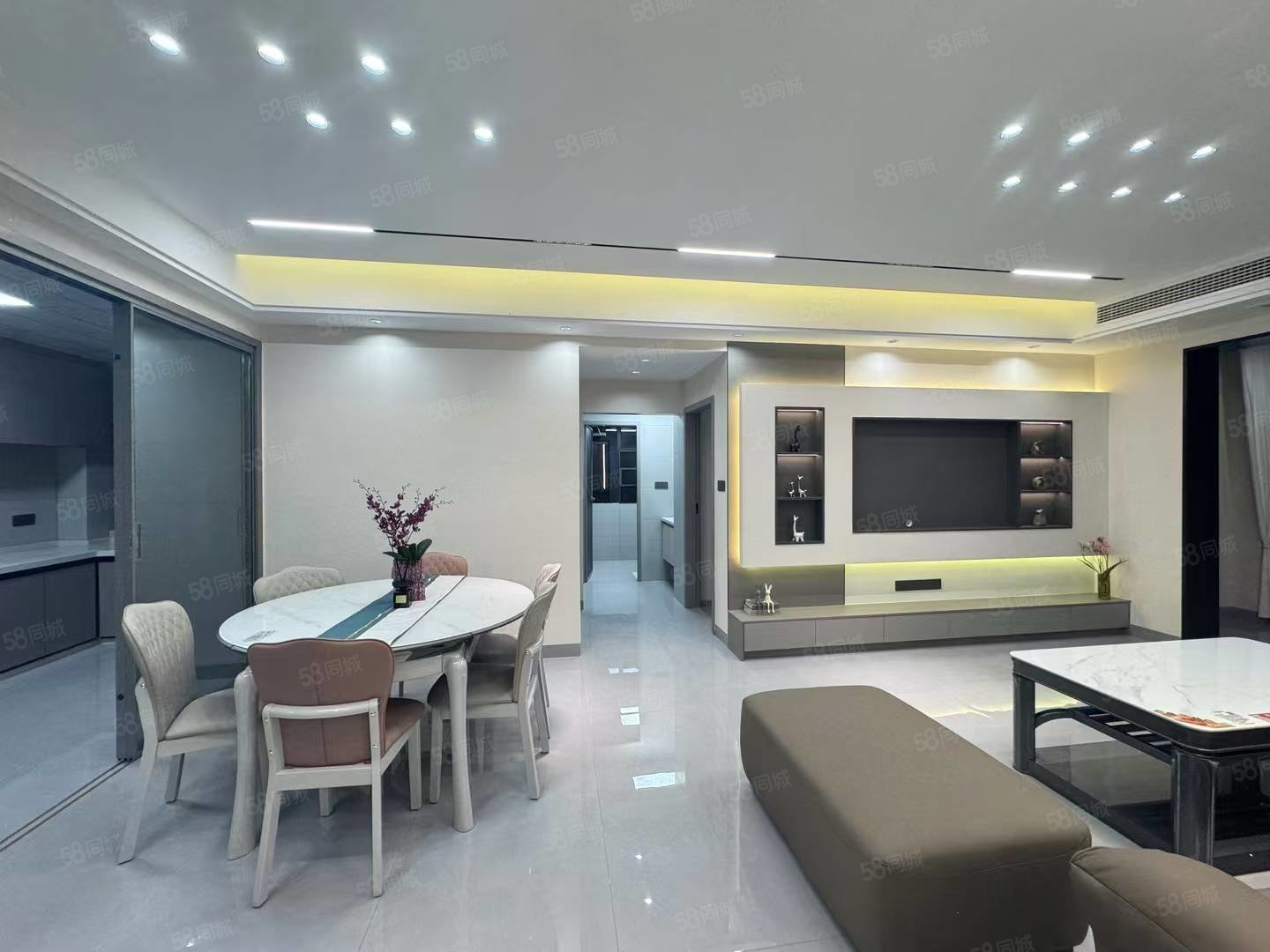 名仕公馆4室2厅2卫113㎡南北53万