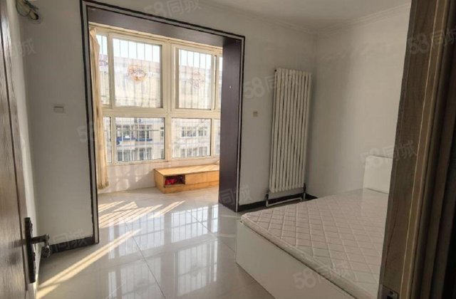 裕龍花園六區(qū)2室1廳1衛(wèi)70.4㎡南北155萬(wàn)