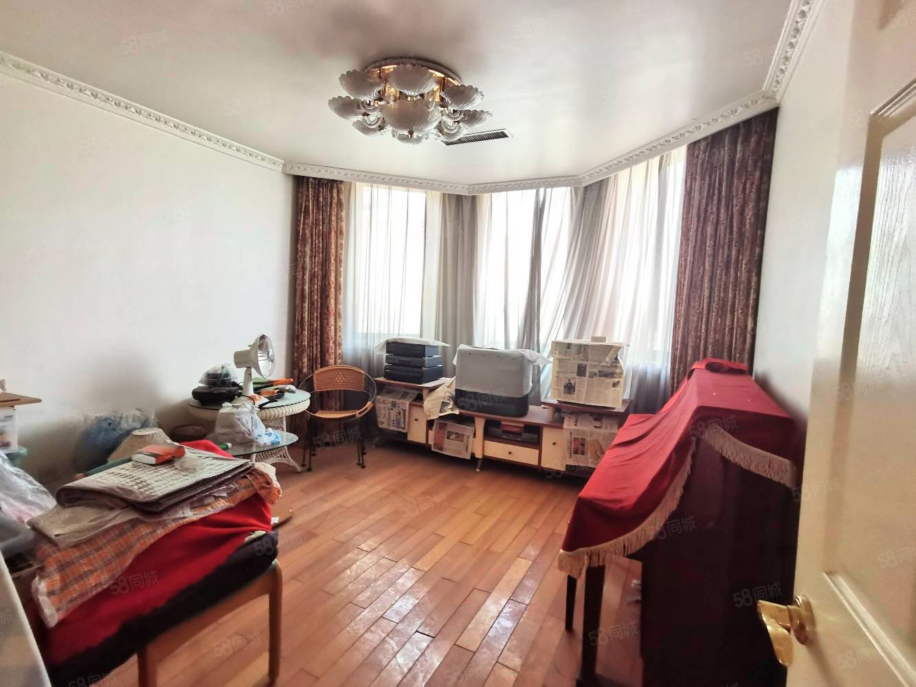 楓露皇苑8室3廳4衛(wèi)432.7㎡南北1600萬