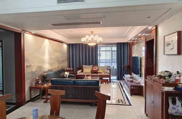 急售区政府，六层电梯洋房，四叶草户型