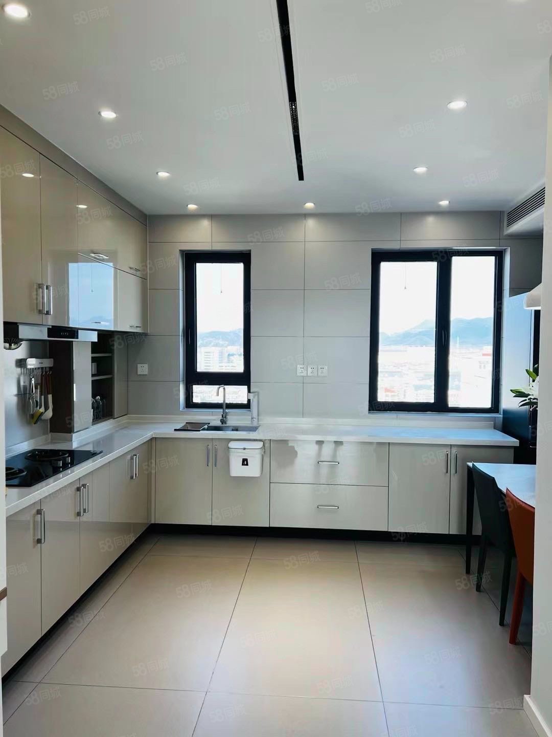 樾府3室2廳1衛(wèi)124.51㎡南北420萬