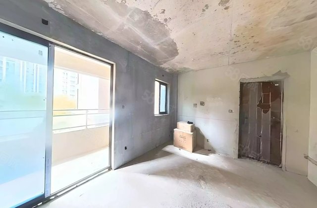 绿地锦华名门4室2厅124㎡68万二手房图片
