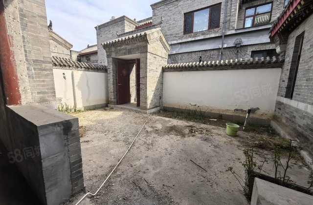 东昌  ！独栋别墅！采光好！位置佳！有院有露台！出入方便!