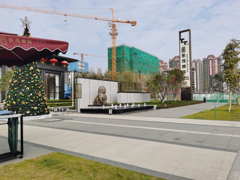 雅典型全江景房 单价5188起 恒大五 洒店前面 世茂雅宸