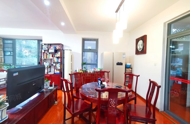 华润翡翠城3期3室2厅136㎡388万二手房图片