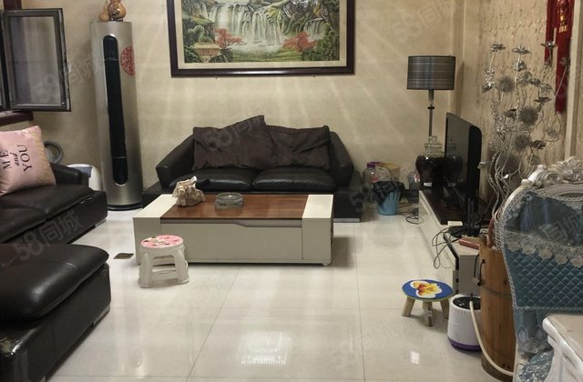 星城国际3室2厅136.32㎡130万二手房图片