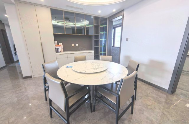 长春国际金融中心4室2厅256.18㎡438万二手房图片