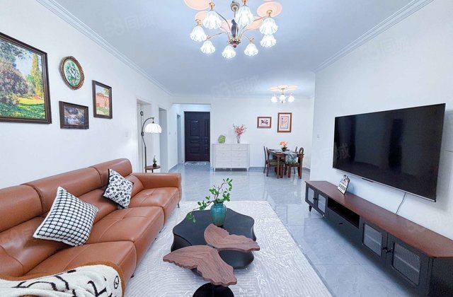 急售 万达北邻 三室两厅两卫 精装未住 送车位储藏室