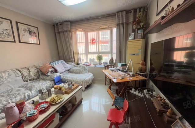 急售水晶城 精装三室  带储 边户   随时可以看房