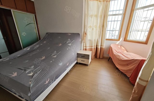 南山名居3室2厅124㎡45万二手房图片