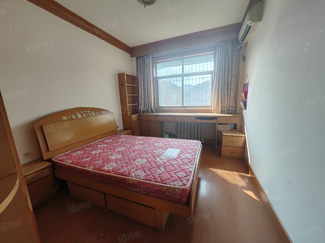 张湾机关家属楼2室2厅1卫105㎡南北45.8万