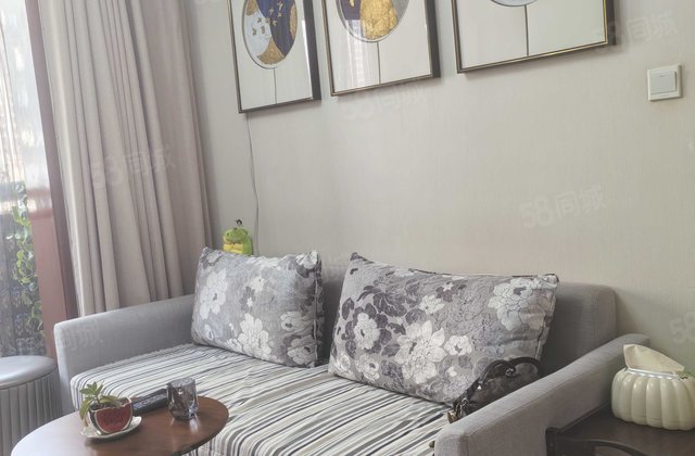 秀兰水榭翰城(南区)1室1厅58㎡45万二手房图片