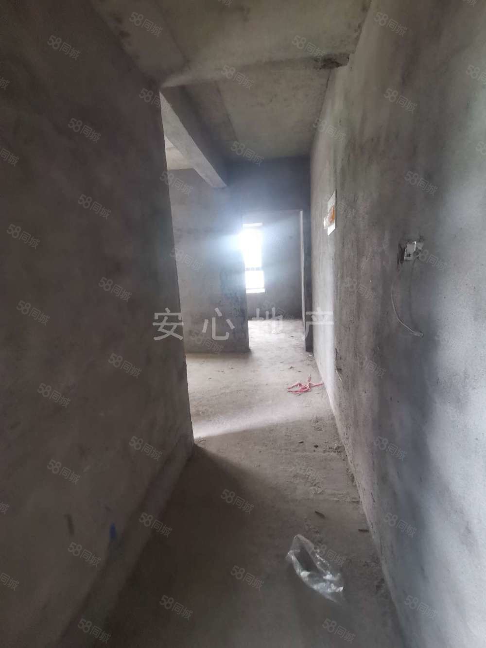 嘉豪花苑1室1厅1卫50㎡南24万