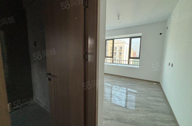 一实验    初   财信学府印象 区政府三叶草户型 车储边