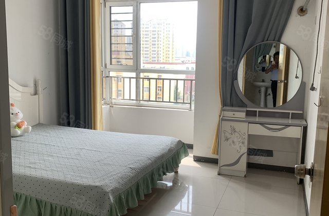 星光水晶丽城，边户，拎包即住，密码看房，振兴路七中